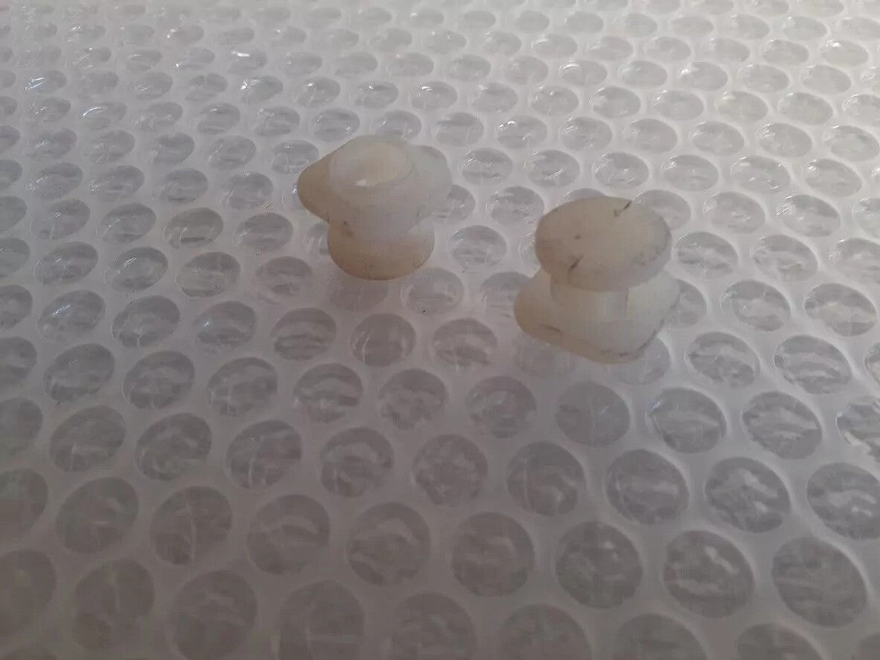 1x Hood Prop Rod Bush fits Fiat Duna Mille Elba Uno Fiorino 7515831 Genuine View Front