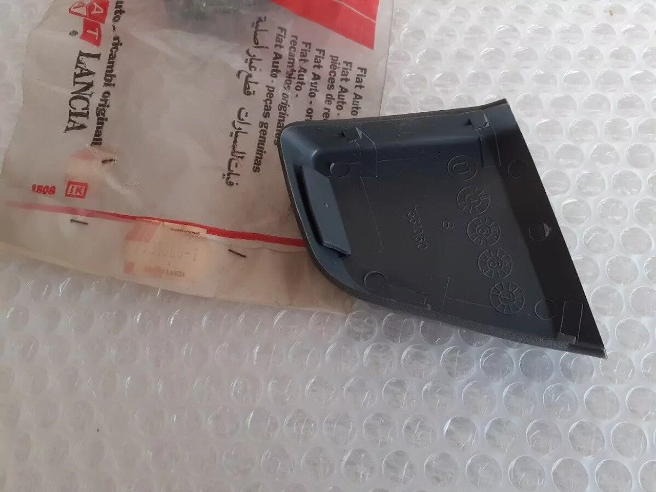 Rear Bumper Left Cover Cap fits Fiat Ducato Peugeot Citroen 7531060 Genuine View Rear