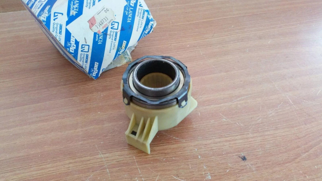 Clutch Release Bearing fits Lancia Delta 7540733 Genuine View Front