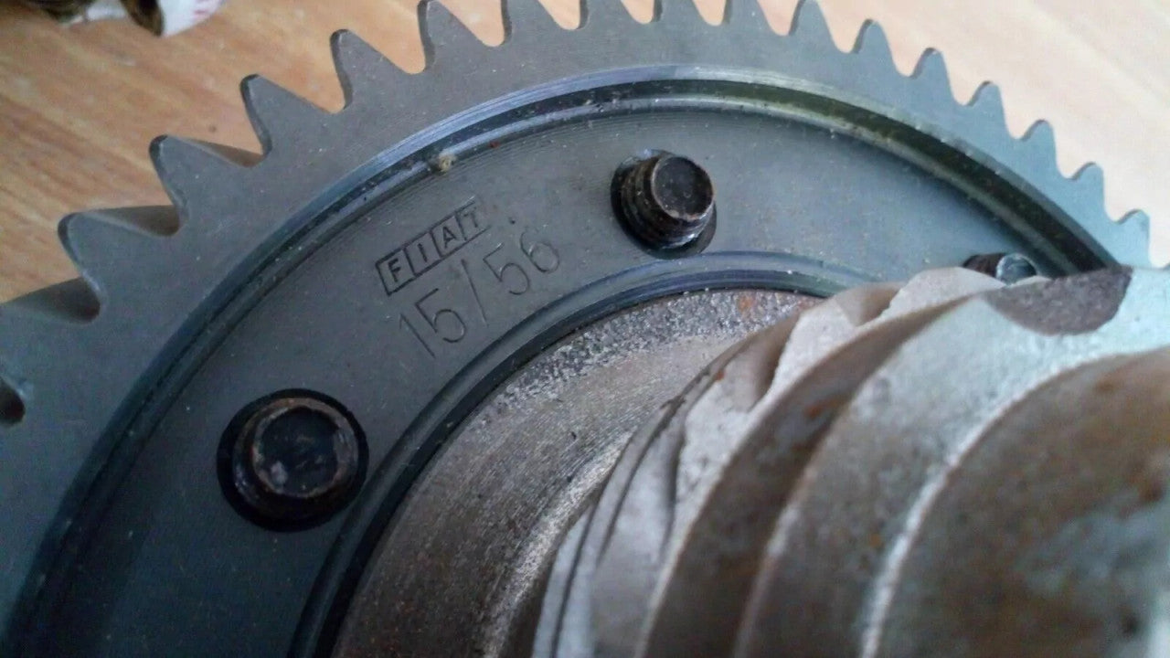 Differential Gear 15/56 fits Fiat Lancia 7555087 Genuine View Close Up Front