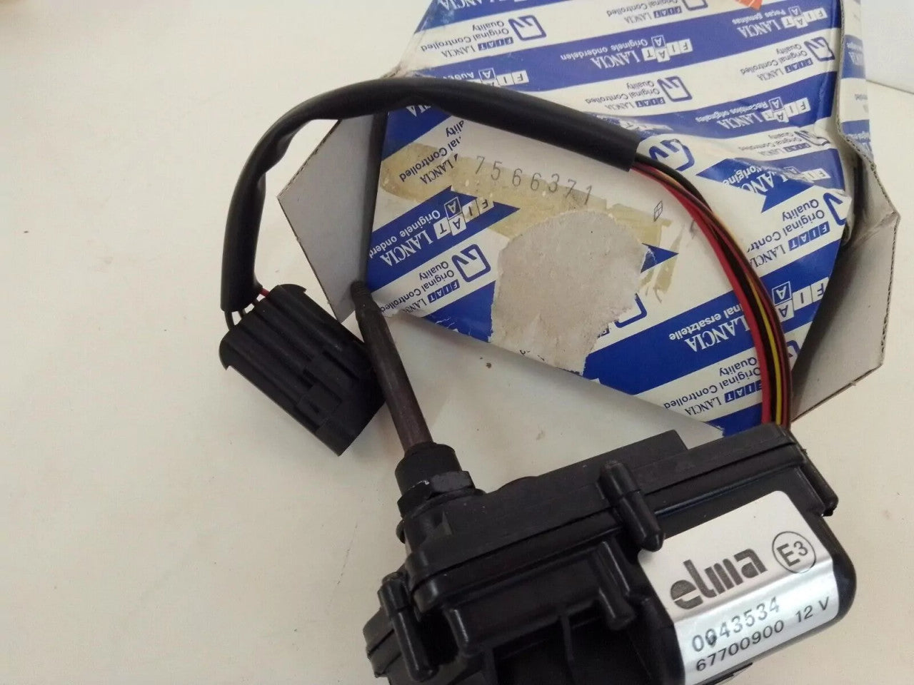 Headlight Wiper Motor Left fits Fiat Tipo 7566371 Genuine View Rear