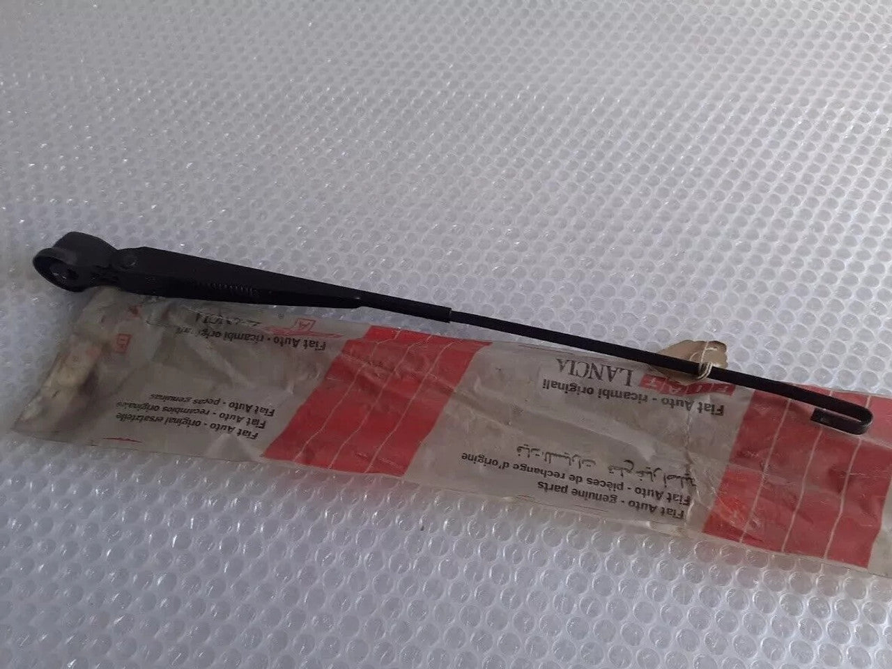 Wiper Arm fits Fiat Ritmo 7566388 Genuine View Front
