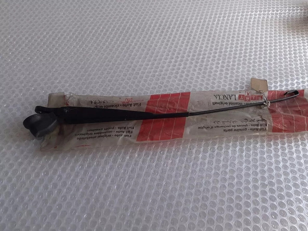 Wiper Arm fits Fiat Ritmo 7566388 Genuine View Upper