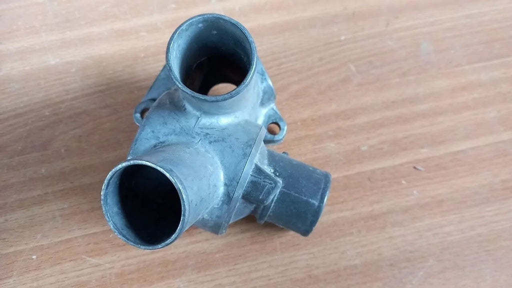 Thermostat fits Lancia Delta 7574911 View Rear