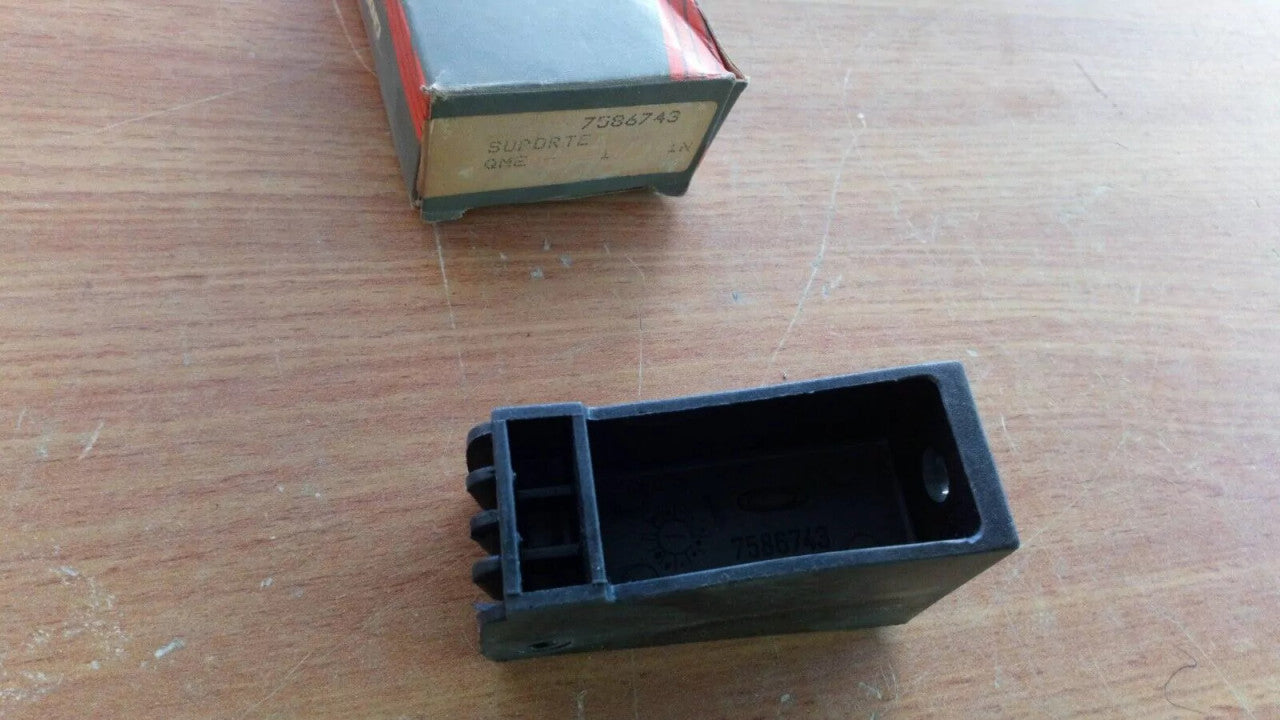 Radiator Bracket fits Fiat Duna Elba Uno Fiorino 7586743 Genuine View Right