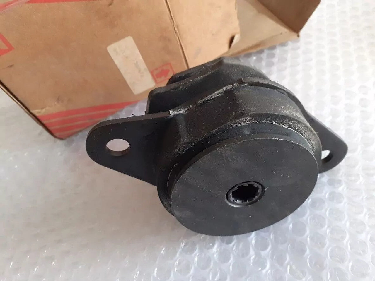 Engine Mount fits Fiat Duna Elba Mille Uno Fiorino 7587673 Genuine View Rear