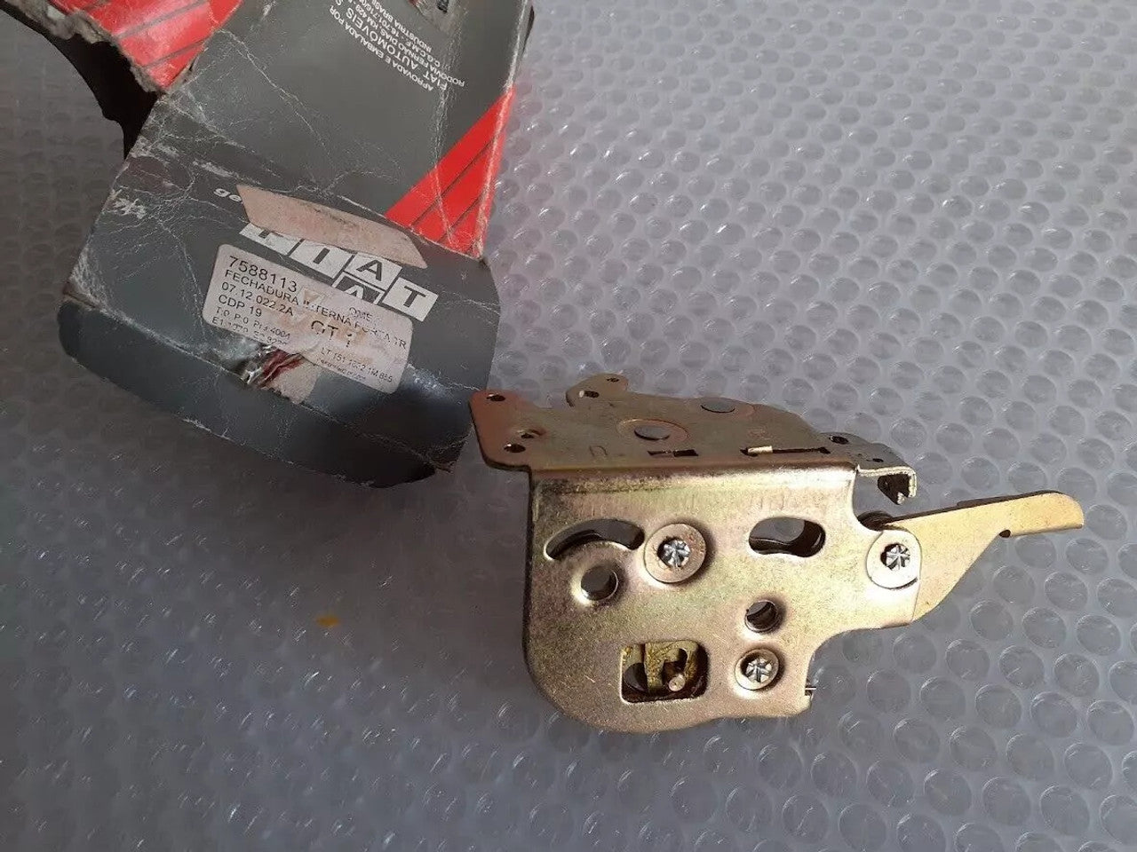 Back Door Lock fits Fiat Fiorino 7588113 Genuine View Right
