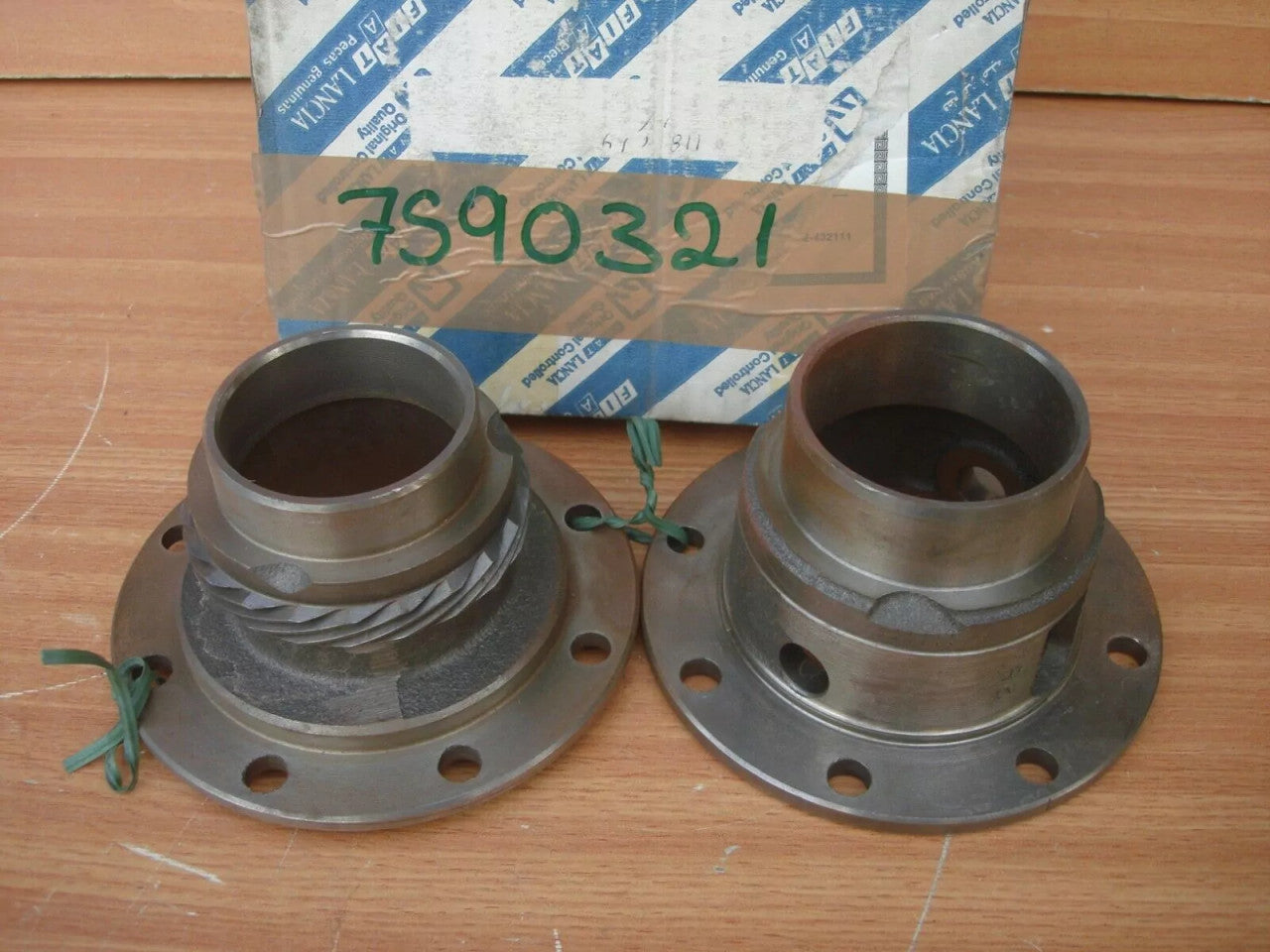 Differential Gear Housing fits Fiat Uno Panda Cinquecento Lancia Y10 7590321 View Front