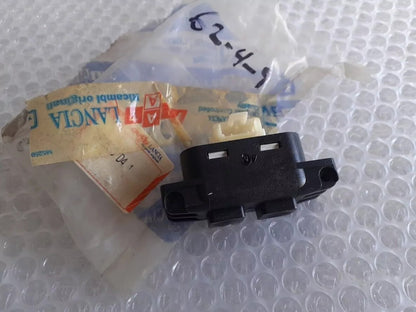 Windows Switch Right Left Hand Drive fits Fiat Tempra Tipo 7592533 Genuine View Right