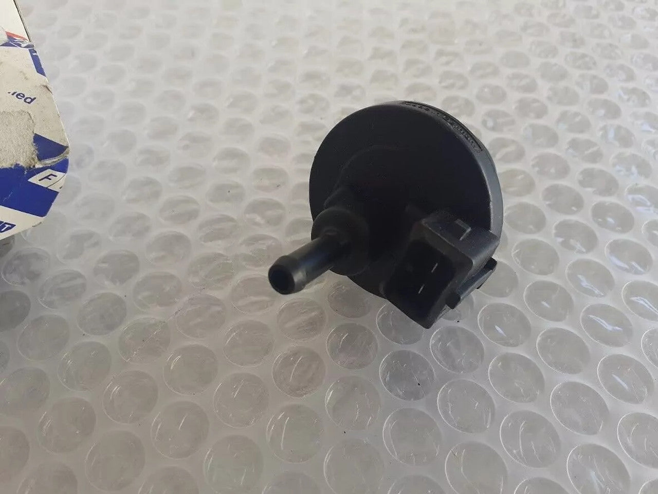 Fuel Tank Electrovalve fits Fiat Panda Tipo Uno Lancia Y10 Delta 7597211 Genuine View Right