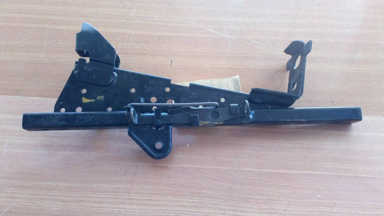 Right Seat Right Rail fits Fiat Tipo Tempra Lancia Dedra 7610481 Genuine View Rear