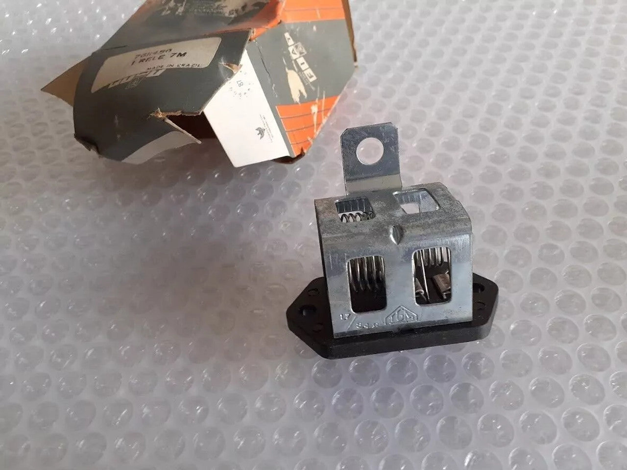 Resistor fits Fiat Duna Fiorino 7611486 Genuine View Upper