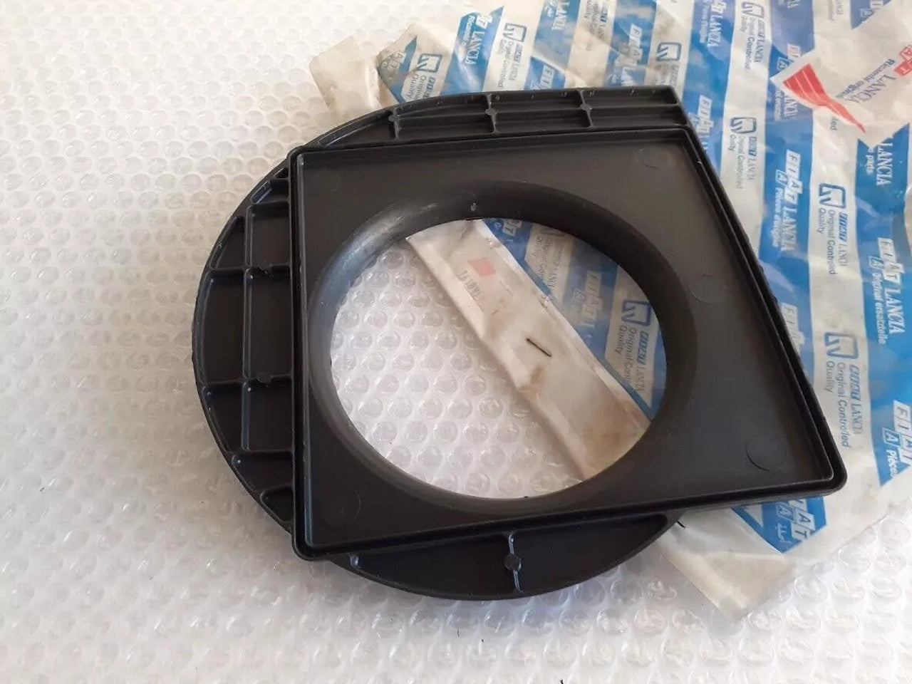 Heater Case Cover Right Hand Drive fits Fiat Lancia Alfa Romeo 7618951 Genuine View Rear