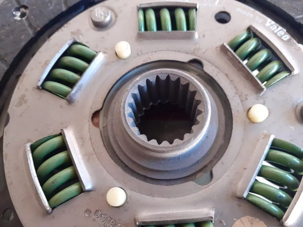 Clutch Disc Plate fits Fiat Uno 7621010 Genuine View Right