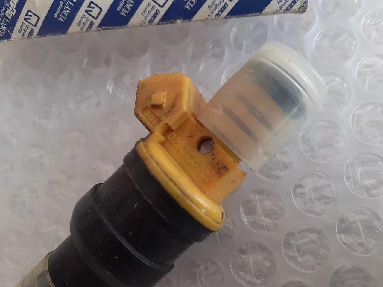 Fuel Injector fits Fiat Lancia Alfa Romeo 7626715 60808140 0280150702 Genuine View Rear