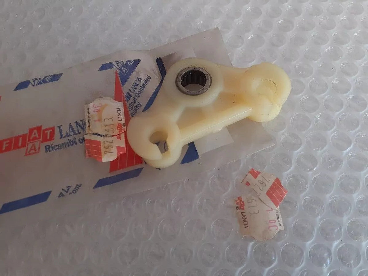 Accelerator Cable Strut fits Fiat Tempra Tipo Sport Lancia Dedra 7627613 View Front