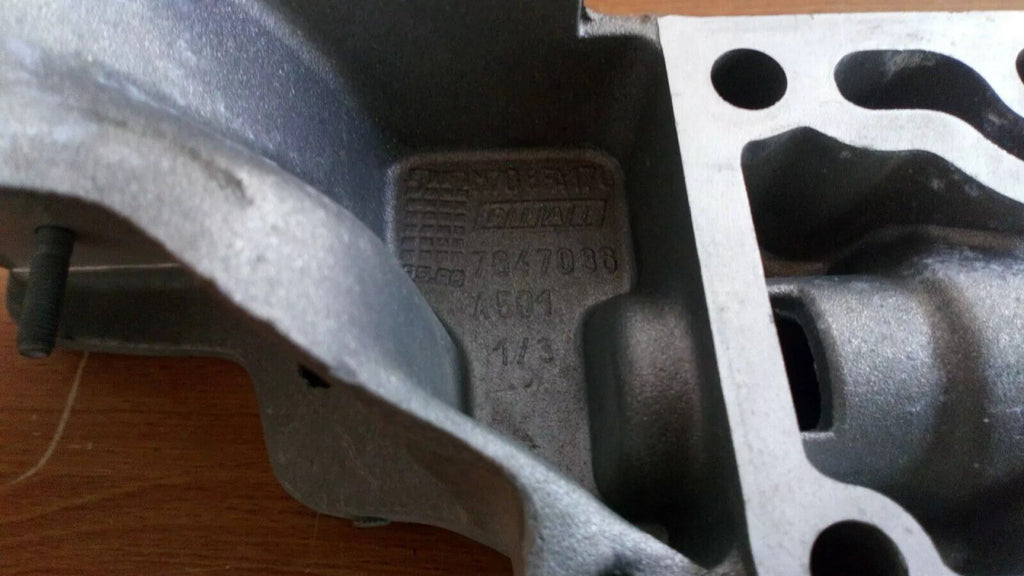 Oil Filter Base Fuel Pump Bracket fits Fiat Fiorino Uno Diesel 46553349 Genuine 7647036 View Upper