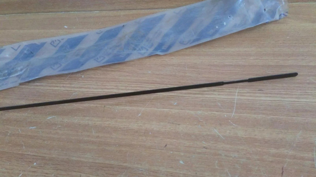 Oil Level Dipstick Rod fits Fiat Uno Mille 7648265 Genuine View Right