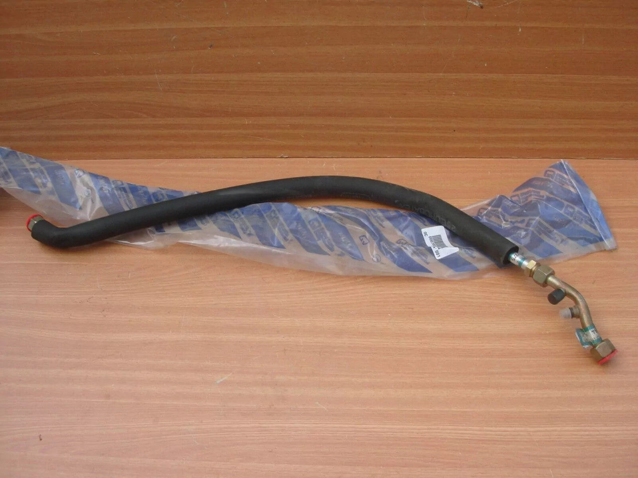 Air Condition Hose fits Fiat Tipo Tempra Lancia Dedra 7654284 Genuine View Front