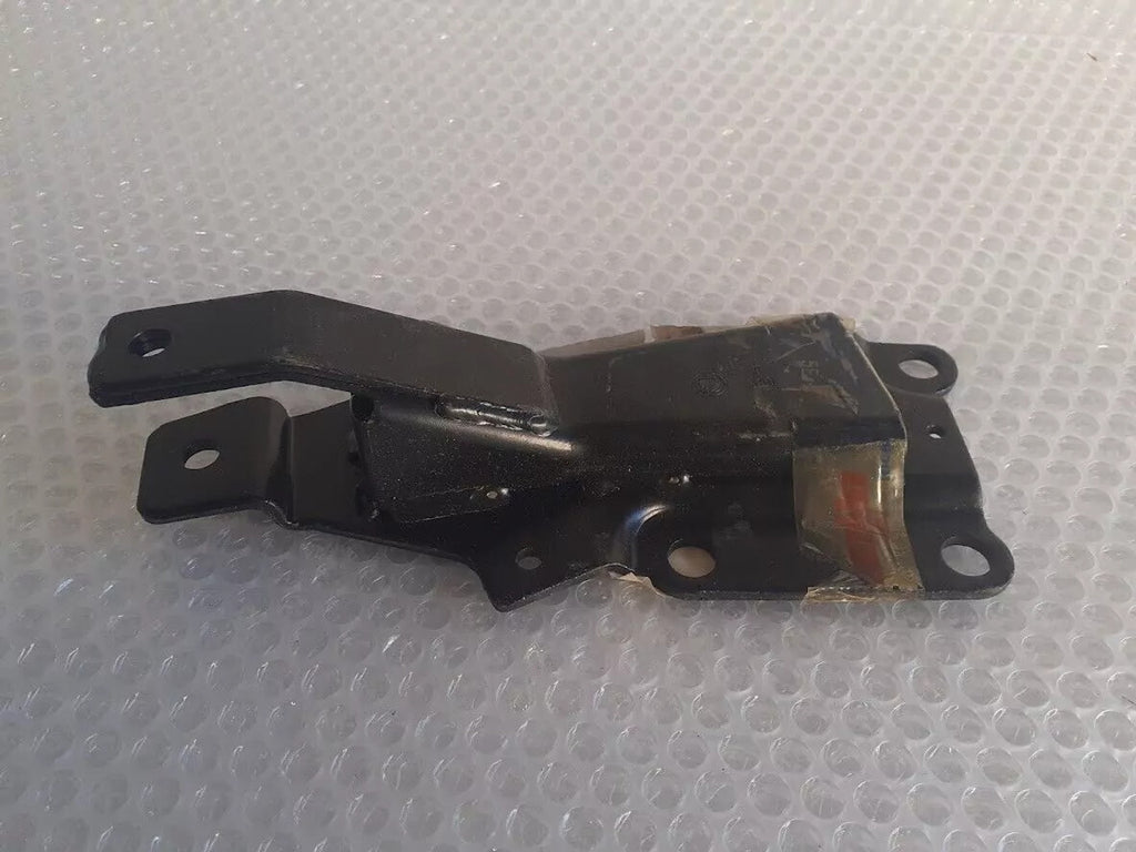 Engine Bracket fits Fiat Coupe Lancia Delta Dedra Alfa Romeo 155 7681597 Genuine View Lower