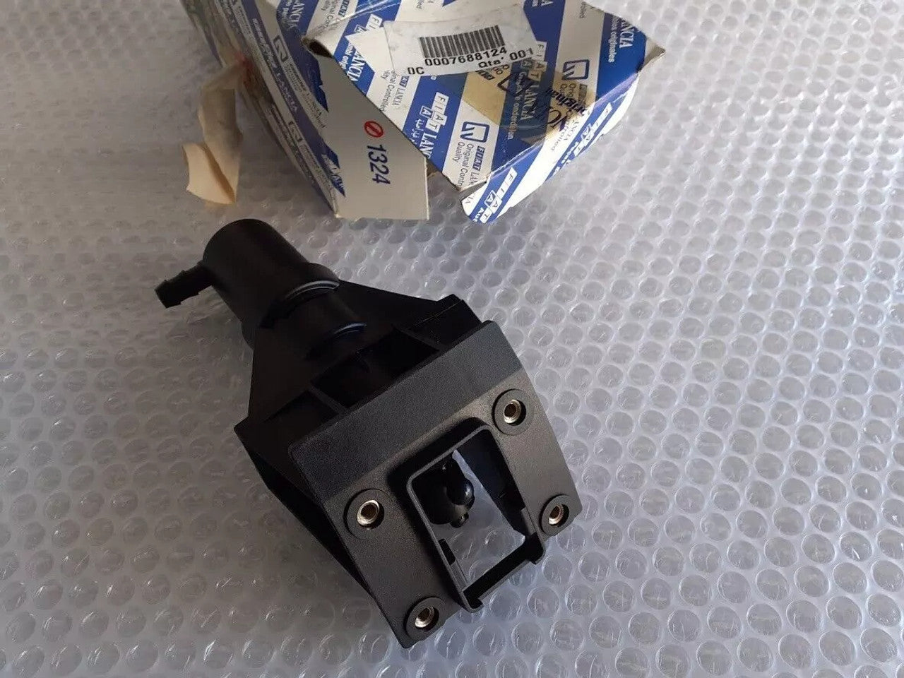 Headlight Washer Nozzle fits Fiat Tempra 7688124 Genuine View Right