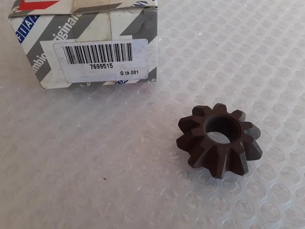 Differential Gear Satellite fits Fiat Lancia Alfa Romeo 7699515 Genuine View Front