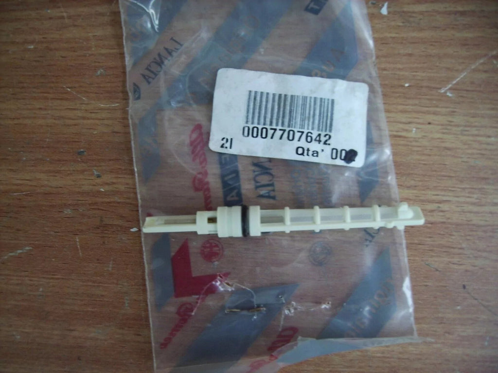 Air Condition Valve fits Fiat Tipo Tempra Dedra Lancia Dedra 7707642 Genuine View Rear