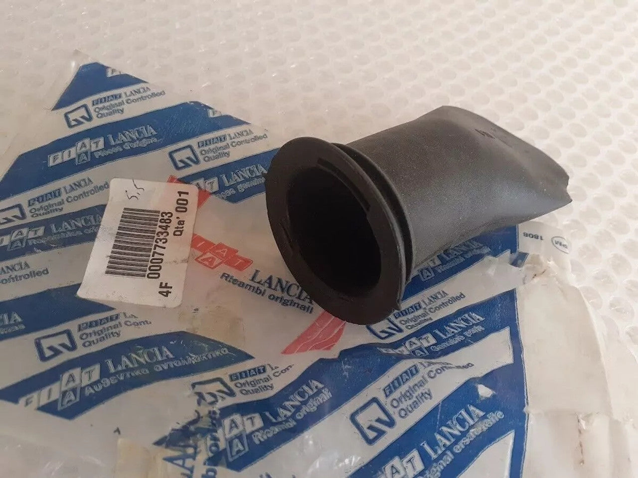 Air Intake Sleeve fits Fiat Punto Idea Lancia Y Musa 7733483 Genuine View Front