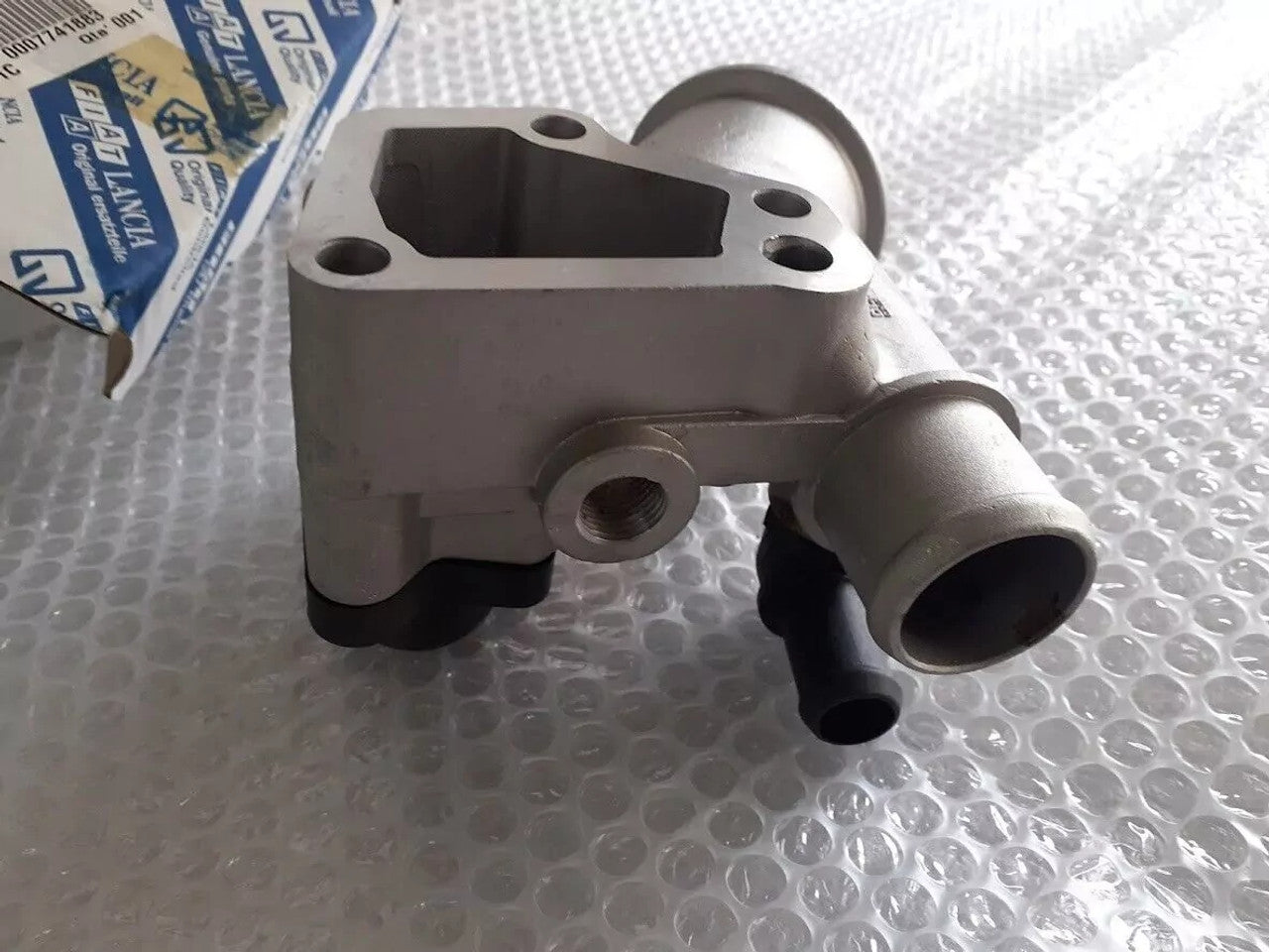 Thermostat fits Fiat Punto D TD Diesel 7741883 Genuine View Close Up Front