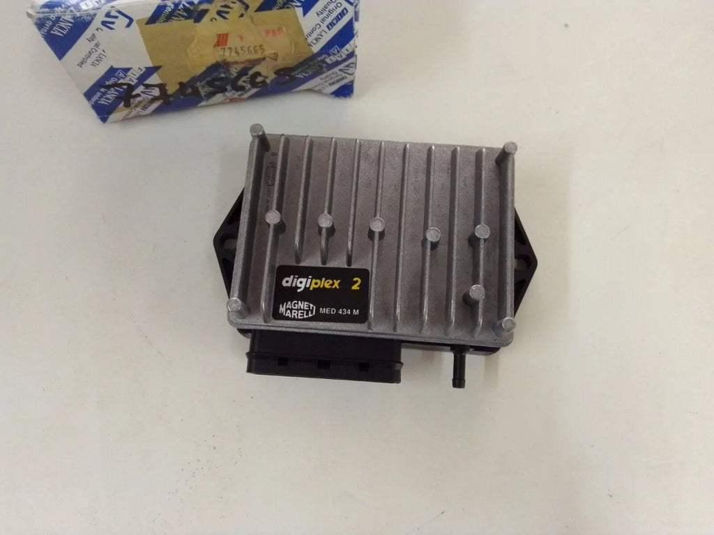 ECU Electronic Control Unit fits Fiat Elba Uno Fiorino 7745665 MED434M View Rear