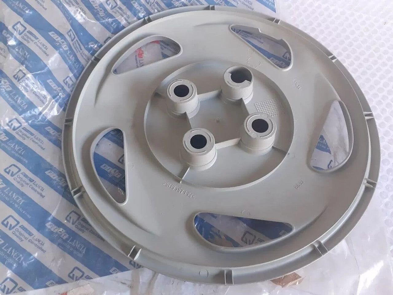 Wheel Hub Cap fits Fiat Punto 7749658 Genuine View Rear