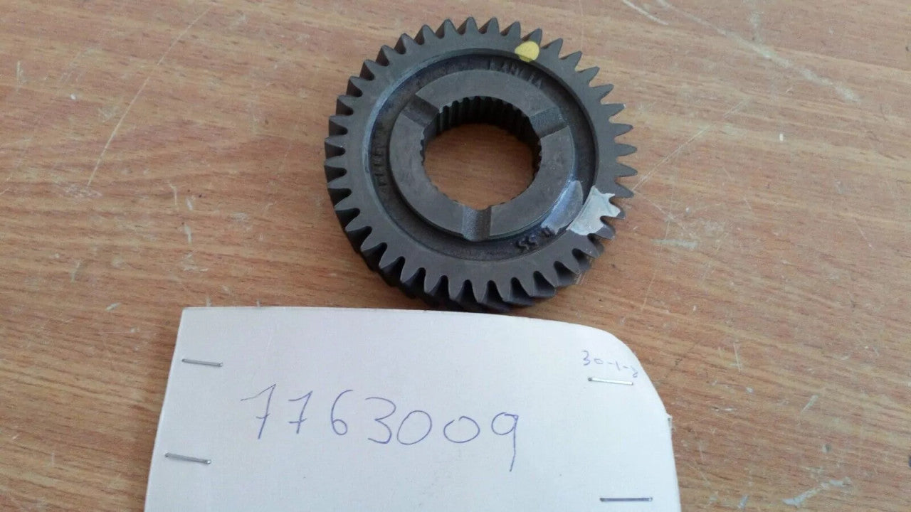 Manual Transmission Gear 3 27/39 fits Fiat Lancia Alfa Romeo 7763009 Genuine View Rear