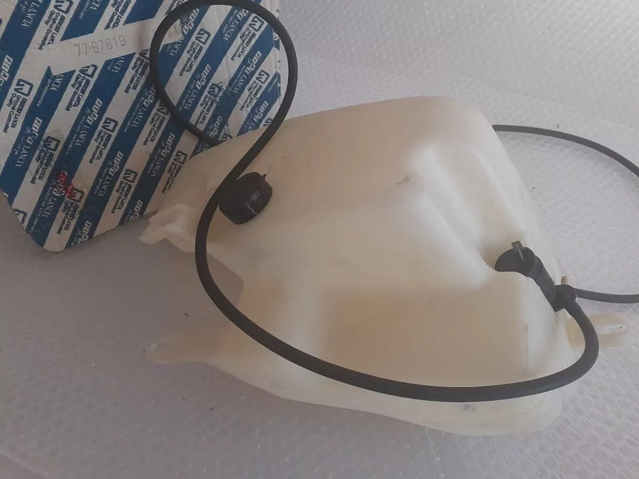 Wipers Reservoir Tank fits Alfa Romeo Brava Bravo Marea 7767819 Genuine View Front