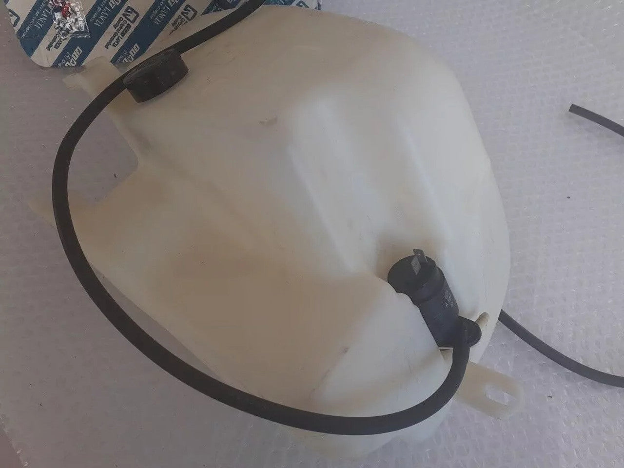 Wipers Reservoir Tank fits Alfa Romeo Brava Bravo Marea 7767819 Genuine View Rear