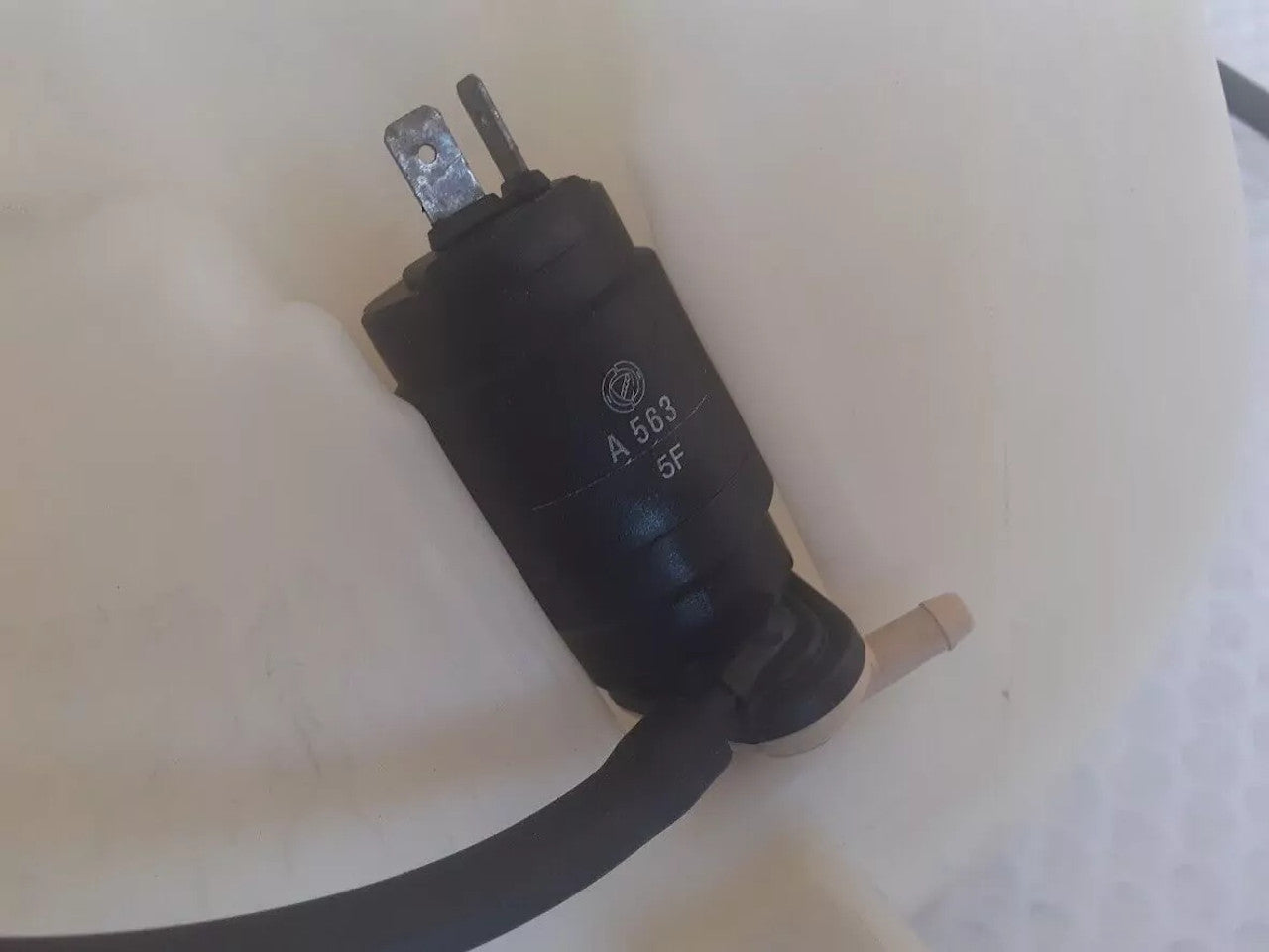 Wipers Reservoir Tank fits Alfa Romeo Brava Bravo Marea 7767819 Genuine View Right