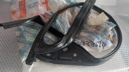 Window Seal Front Left fits Fiat Bravo 7777524 Genuine View Front