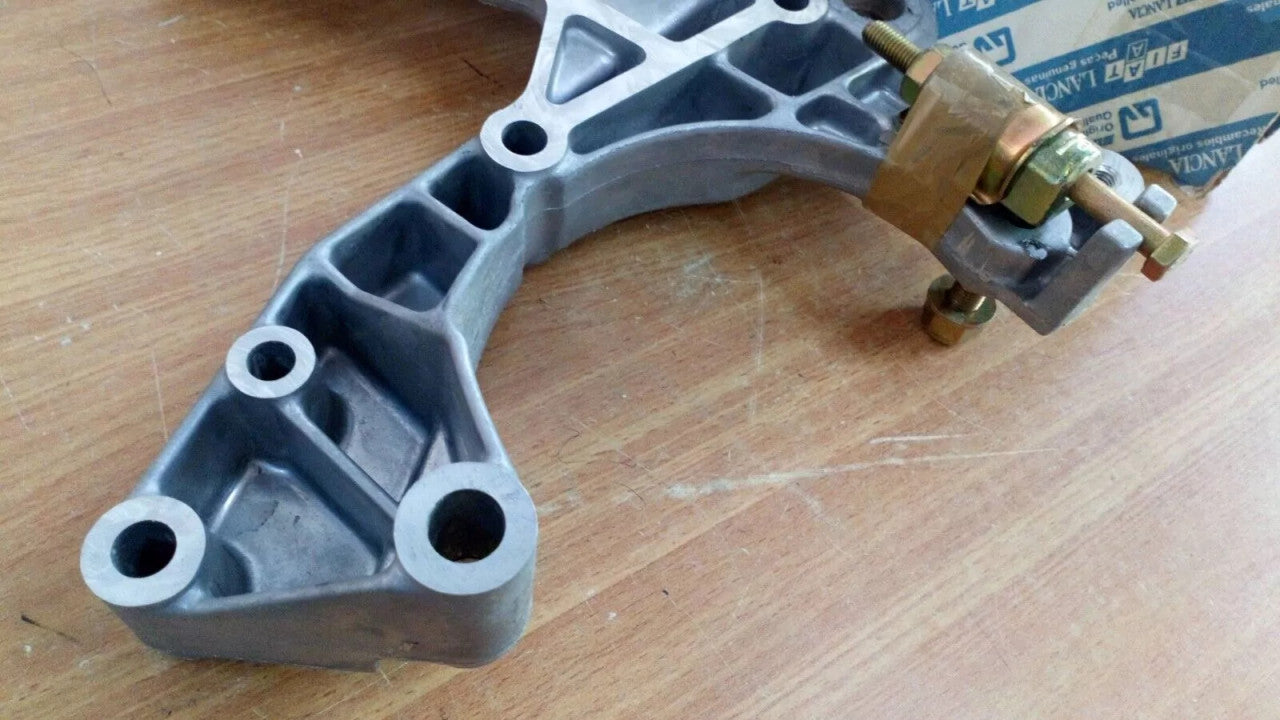 Alternator Bracket fits Fiat Bravo Brava 7783241 Genuine View Right