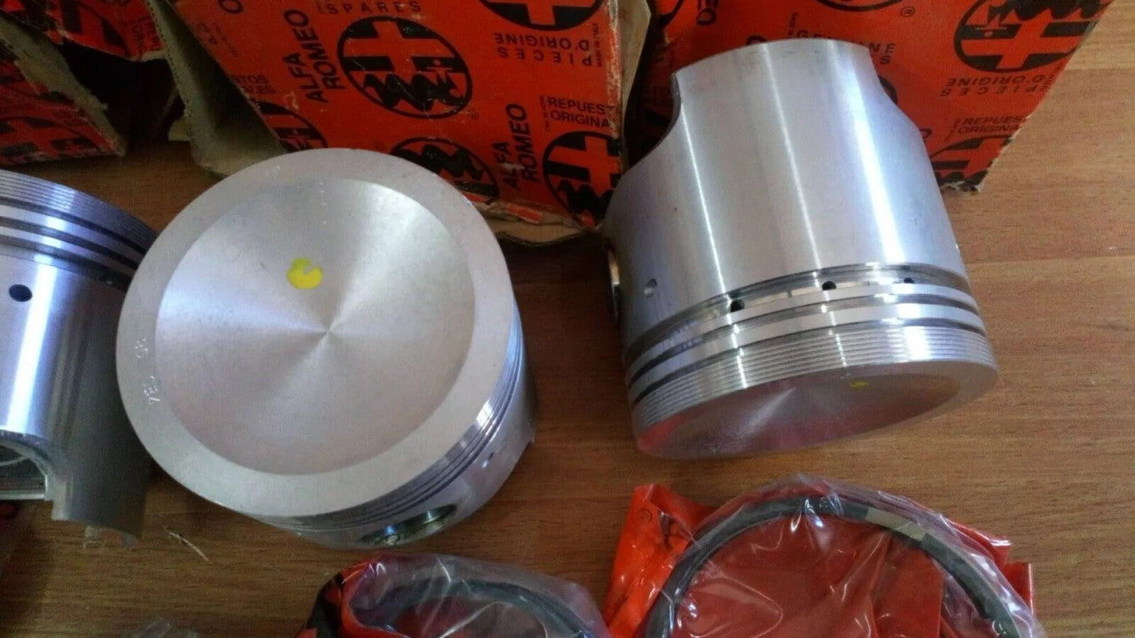 4x Pistons STD fits Alfa Romeo 33 Alfasud 795058 Genuine View Left