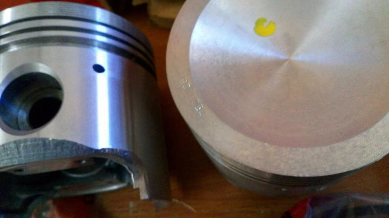 4x Pistons STD fits Alfa Romeo 33 Alfasud 795058 Genuine View Upper