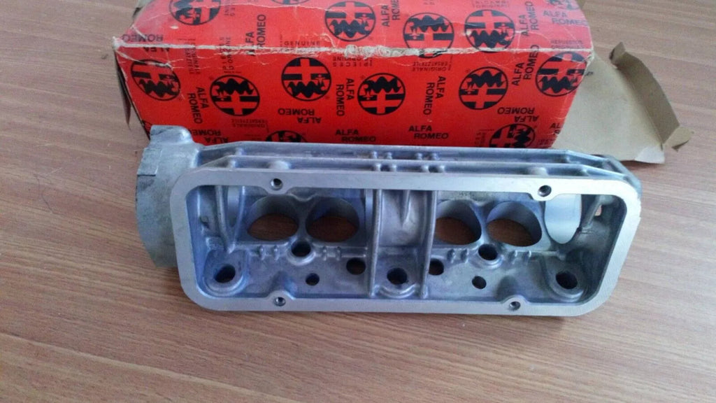 Camshaft Housing Right fits Alfa Romeo 33 Alfasud Sprint 8v 795086 Genuine View Right