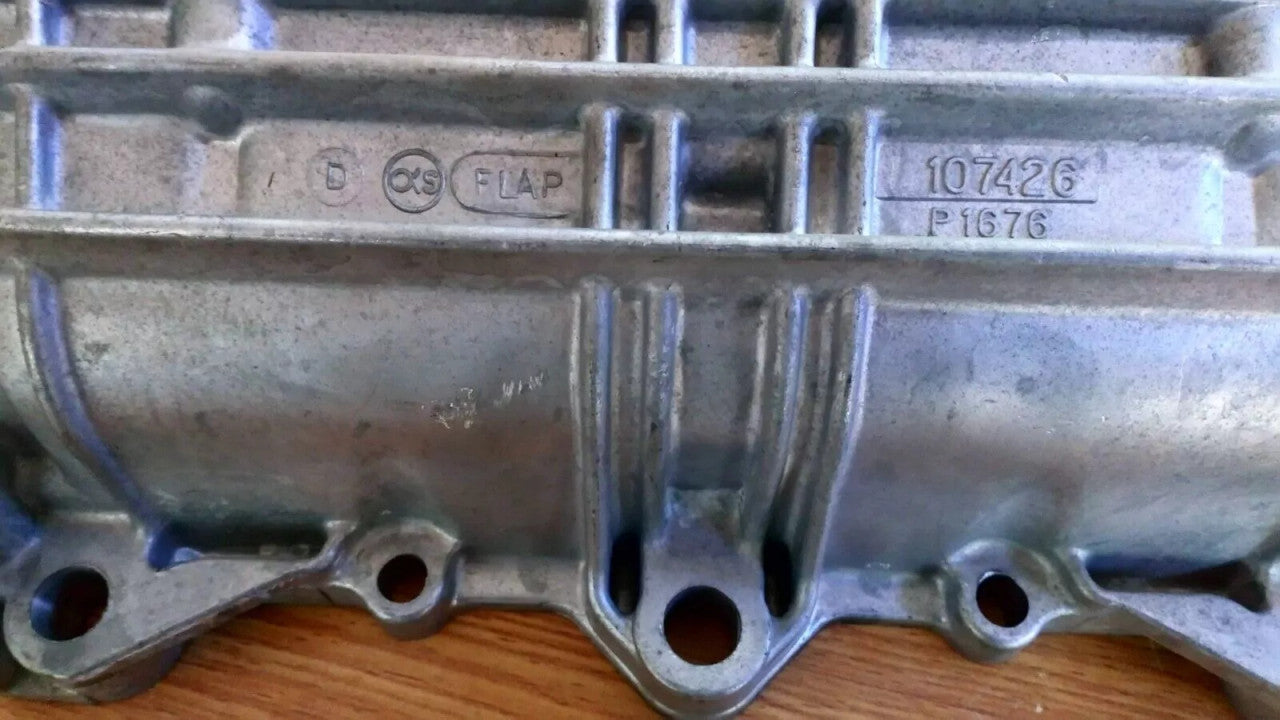 Camshaft Housing Right fits Alfa Romeo 33 Alfasud Sprint 8v 795086 Genuine View Left