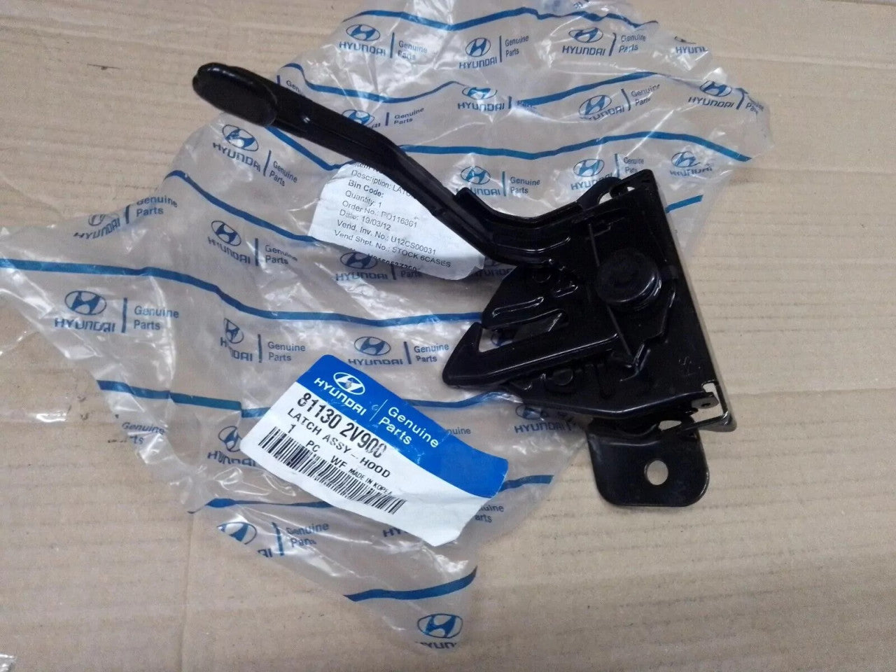 Hood Latch fits Hyundai Veloster 811302V900 Genuine View Front