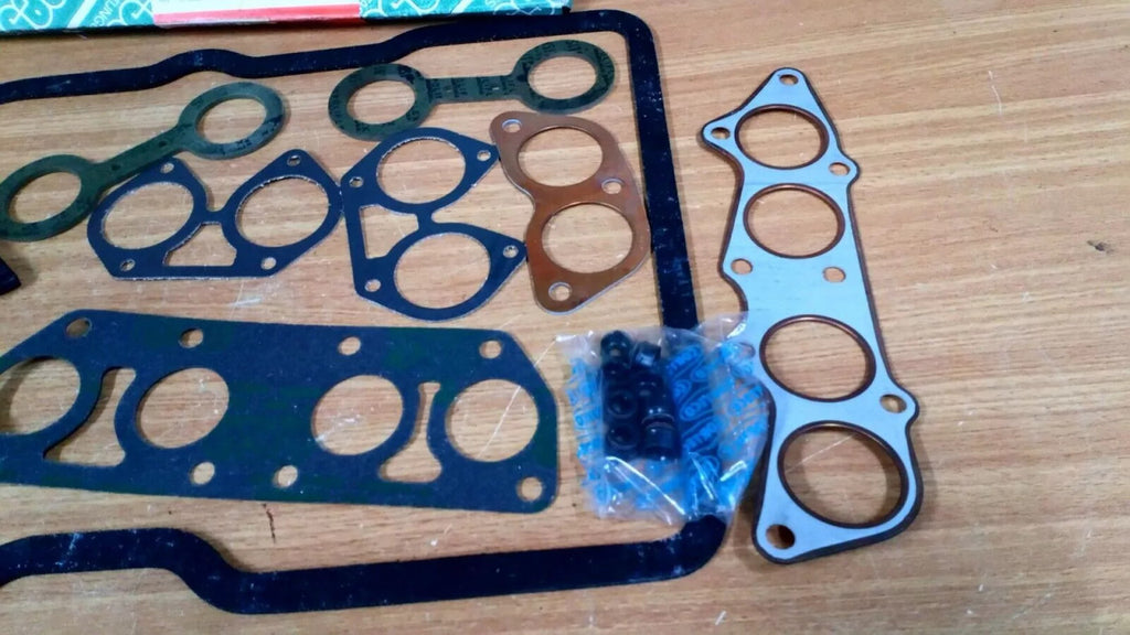 Gaskets Set Kit fits Lancia Fulvia Coupe Berlina 818.302 818.342 818.610 81191263 View Right