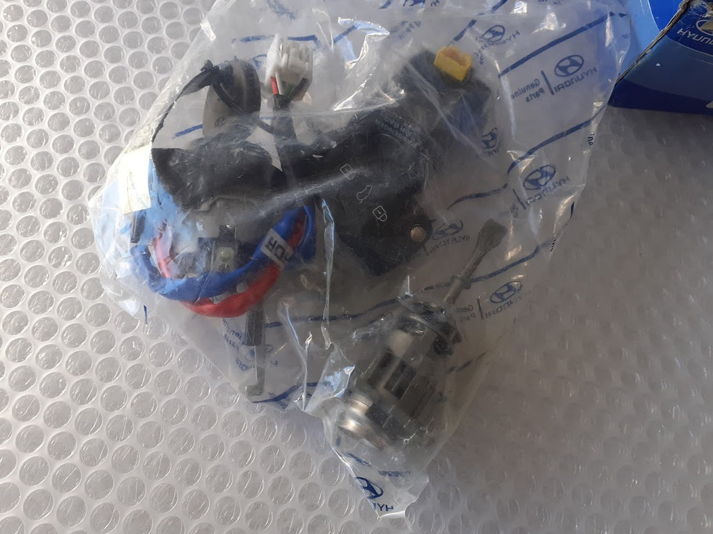 Key Cylinder Lock Set RHD fits Hyundai i30 81905-2L450 Genuine View Left