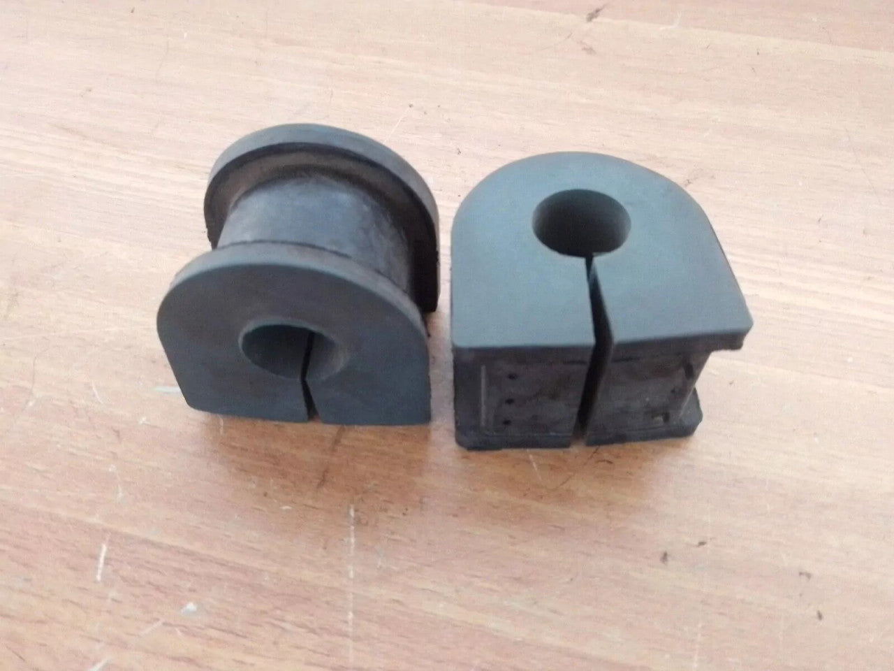 2x Sway Bar Bush Front Stabilizer fits Lancia Fulvia 2213266 8213266 View Front