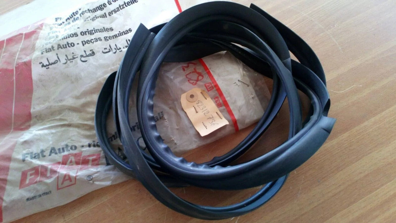 Door Seal Weatherstrip Rear Right fits Lancia Beta Coupe 82312736 Genuine View Front