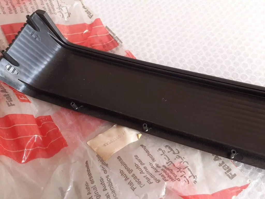 Door Trim fits Lancia Prisma 82382865 Genuine View Right
