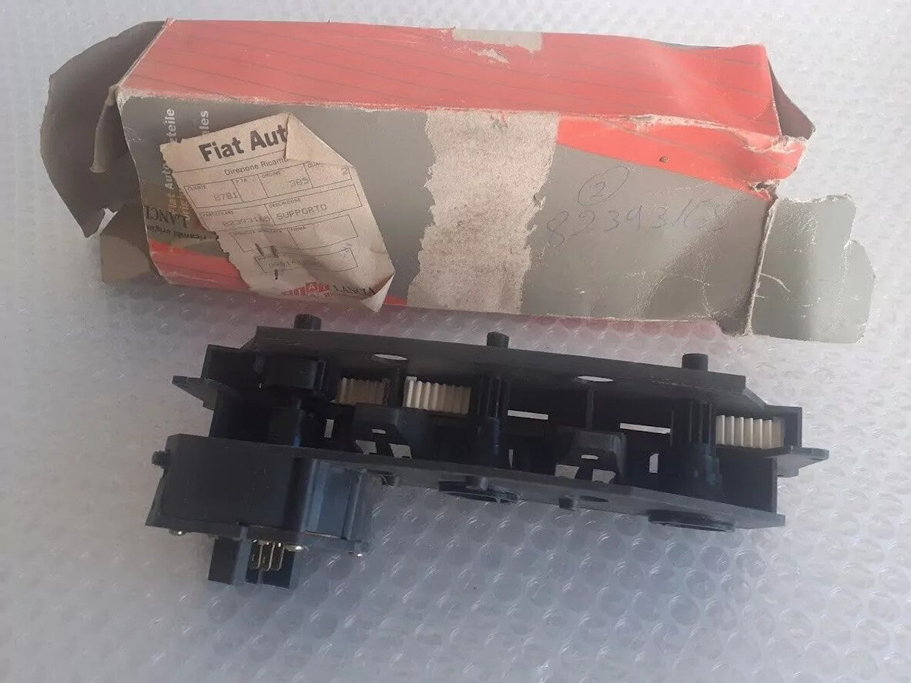 HVAC Control Panel Support fits Lancia Delta Evolution 4WD 82393165 Genuine View Right