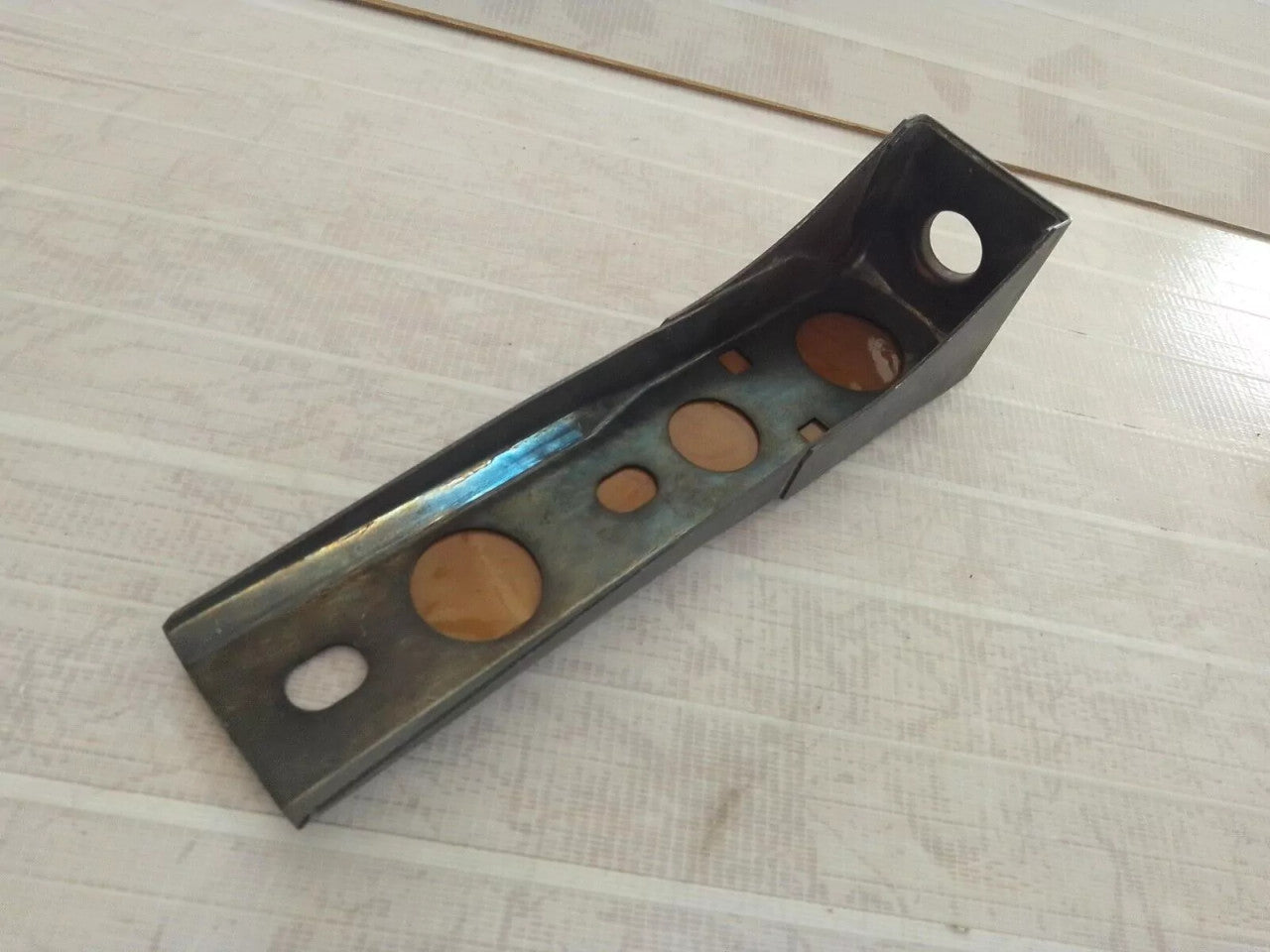 Bumper Bracket Front fits Lancia Delta 82403526 Genuine View Front