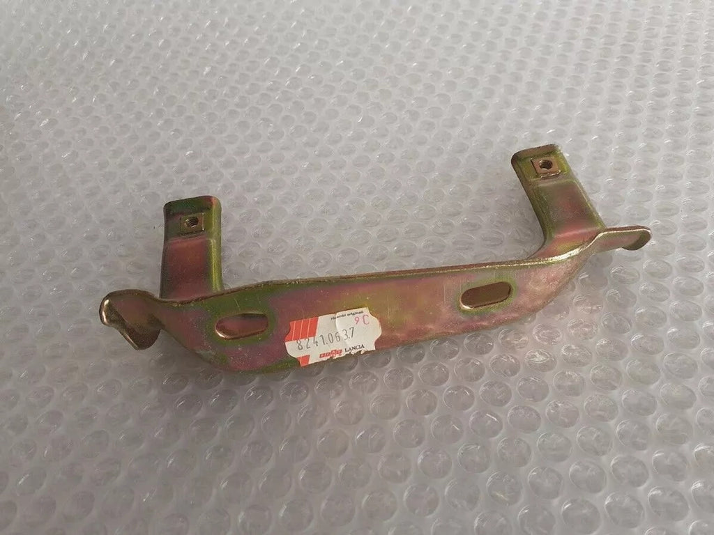 Front Right Fog Light Bracket fits Lancia Thema 82410637 Genuine View Front